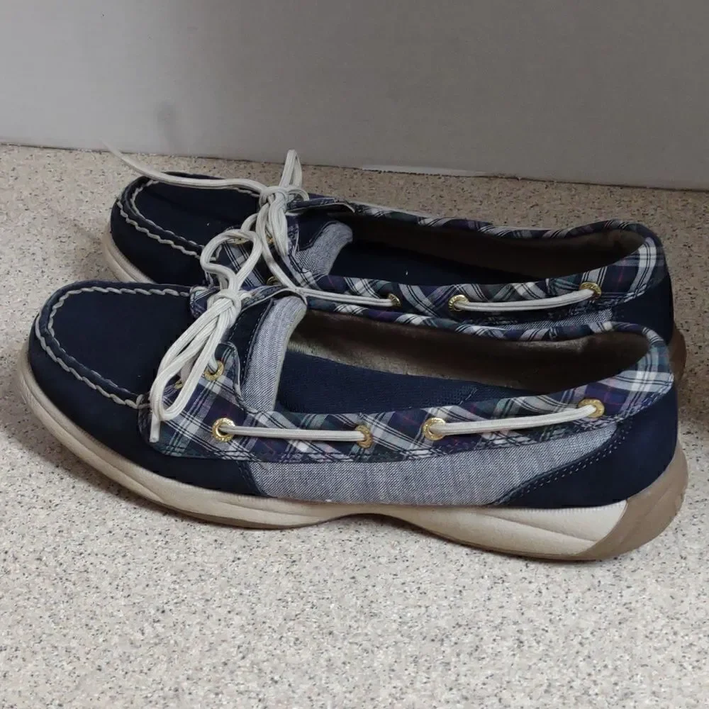 👍 Sperry Shoes Size 9 Excellent condition.  A1